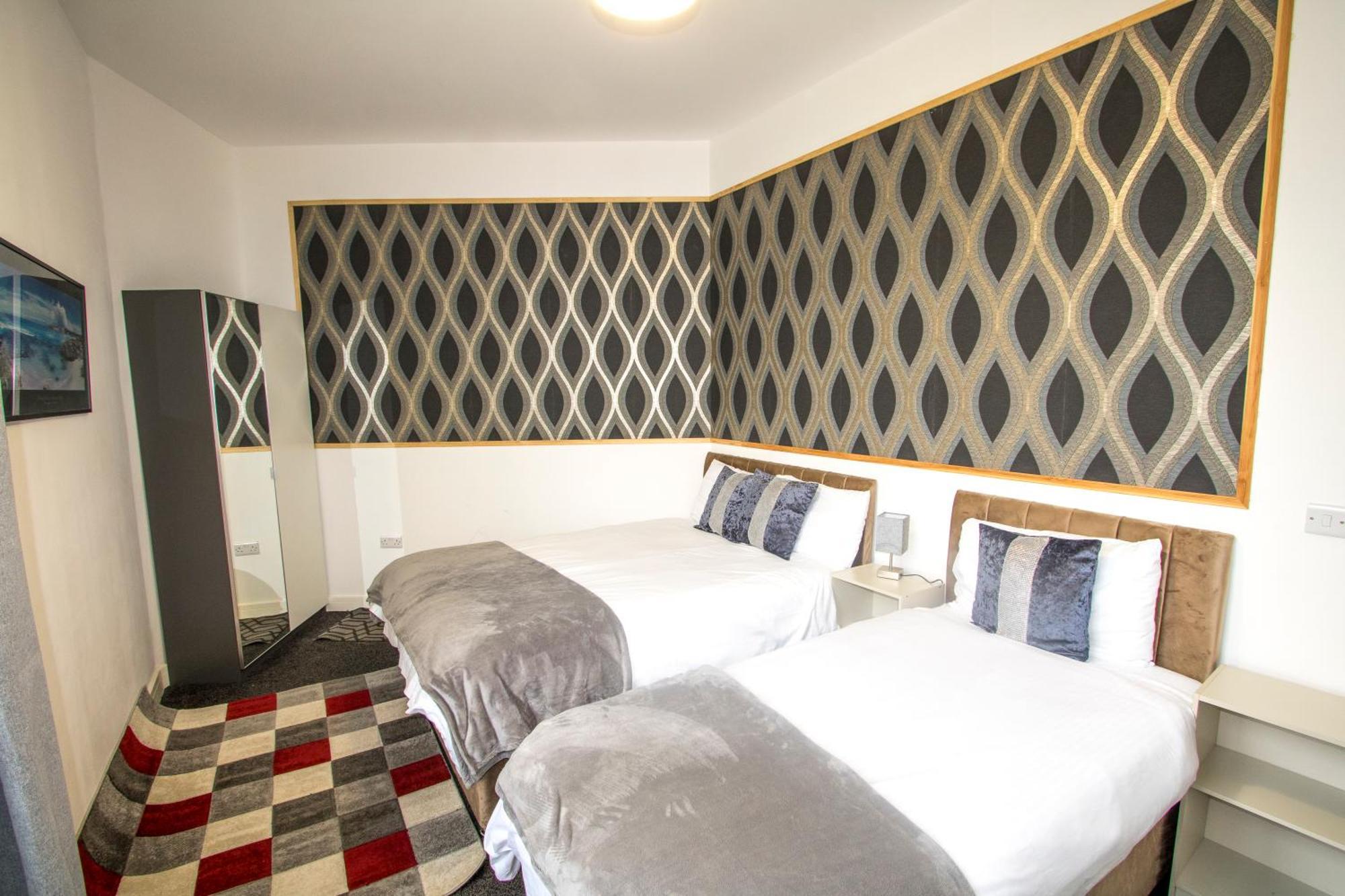 Ideal For Groups - Modern 2 Bedroom Apartment - Free Parking, Transit Links, Close To Stadiums Manchester Extérieur photo